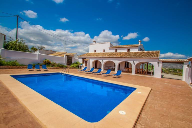 Villa with private pool, barbecue & yard | Suitable for remote work — photo 5