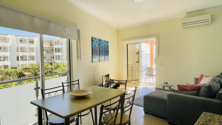 Rental apartment with barbecue, pool & garden — photo 2