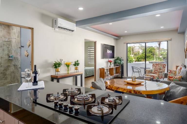 Promo 2BR Pool Views King Bed Walk 2 Beach 5 Area
