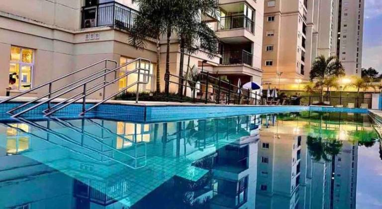 Apartment with pool — photo 3