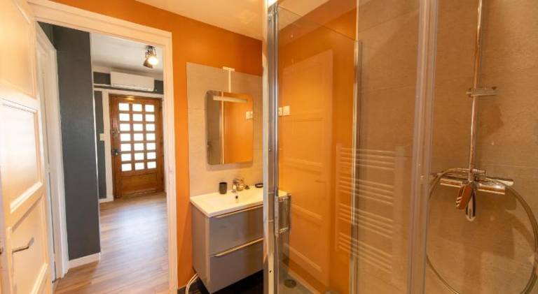 Rental apartment with 2 rooms for 6 persons — photo 5