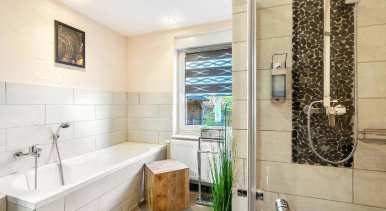 Spacious vacation home with garden, BBQ & sauna | Pet-friendly — photo 2