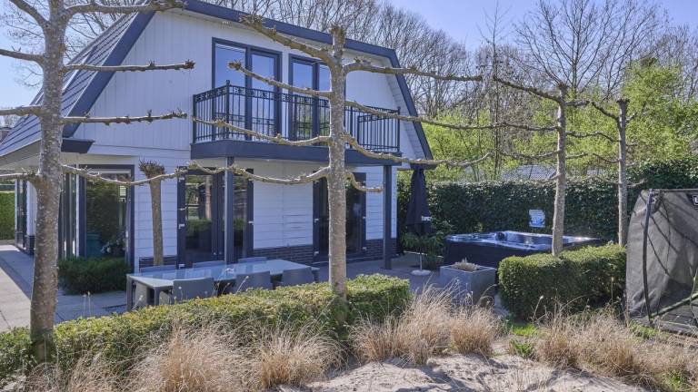 Ferienhaus mit Garten