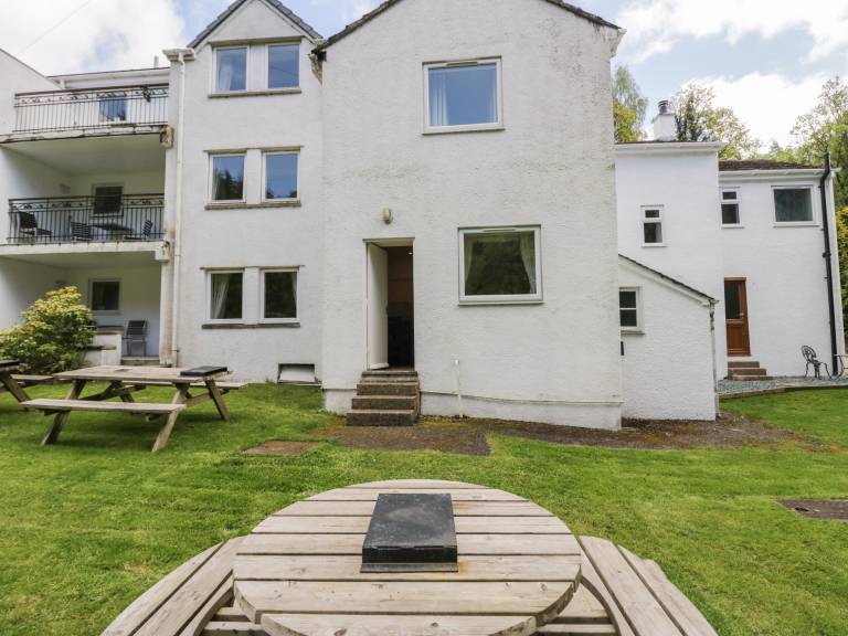Garden Cottage No 2