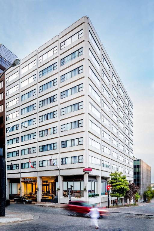 The Hollis Halifax - a DoubleTree Suites by Hilton — photo 3