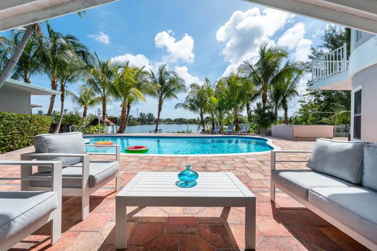 House Hallandale Beach