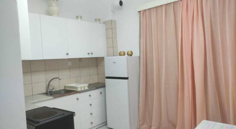 Apartment with garden & terrace — photo 4