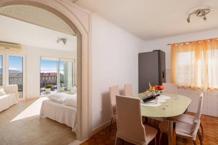 Rental apartment with barbeque | Sea view — photo 5