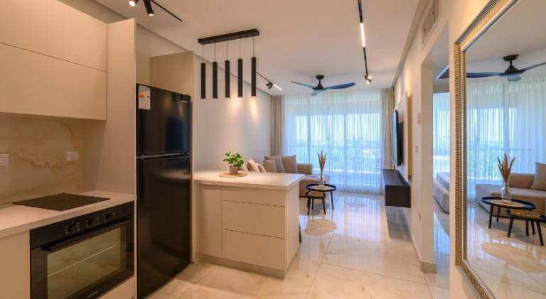 Child-friendly lovely serviced apartment with sauna, patio & jacuzzi | Perfect for remote work | Pets allowed — photo 3