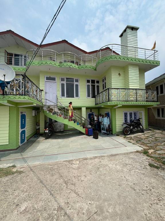Farm with garden in Shimla