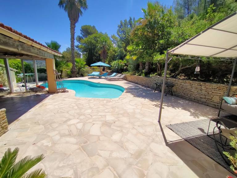 Villa with garden, BBQ & private pool | Nature view — photo 3