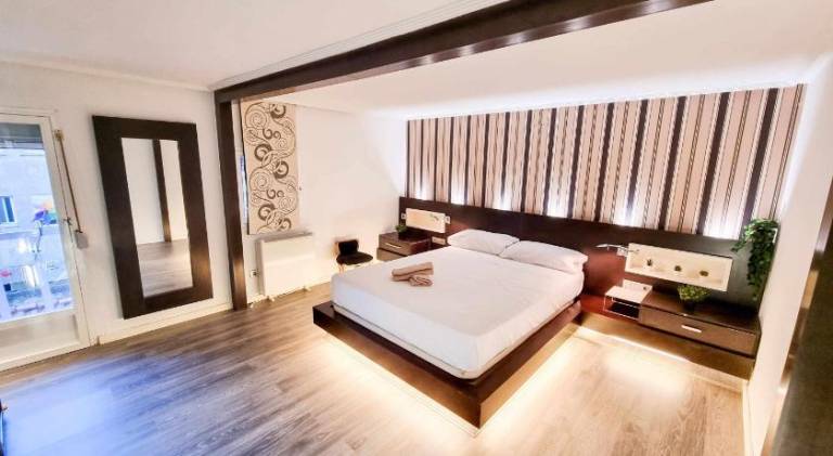 Pleasant holiday apartment | Next to Cathedral-Basilica of Our Lady of the Pillar | Pets are welcome in Zaragoza