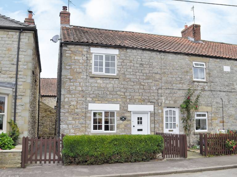 Cottage  Cropton