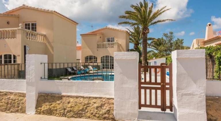 Villa with pool | Pets allowed — photo 4