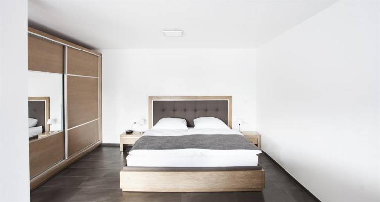 Appartement Fewo Dusche WC Wohn Schlafraum