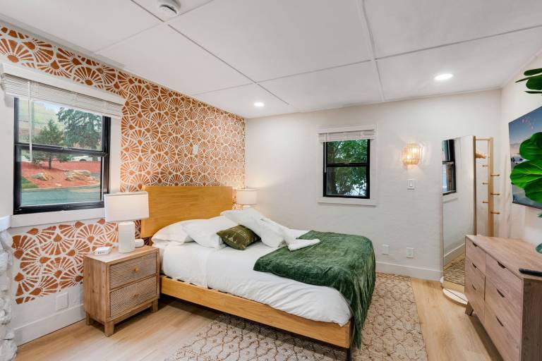Vacation home with fast internet in Manitou Springs, CO