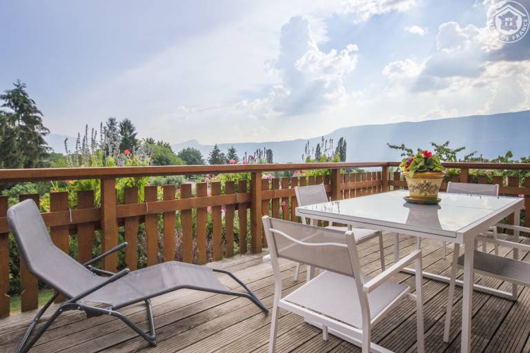 Beautiful gite with patio & garden | Pets allowed — photo 3