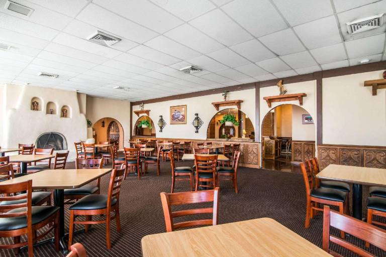 Quality Inn Taos — photo 4