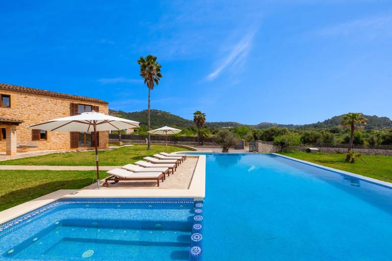 Finca with private pool, fast internet & patio | Garden view — photo 4