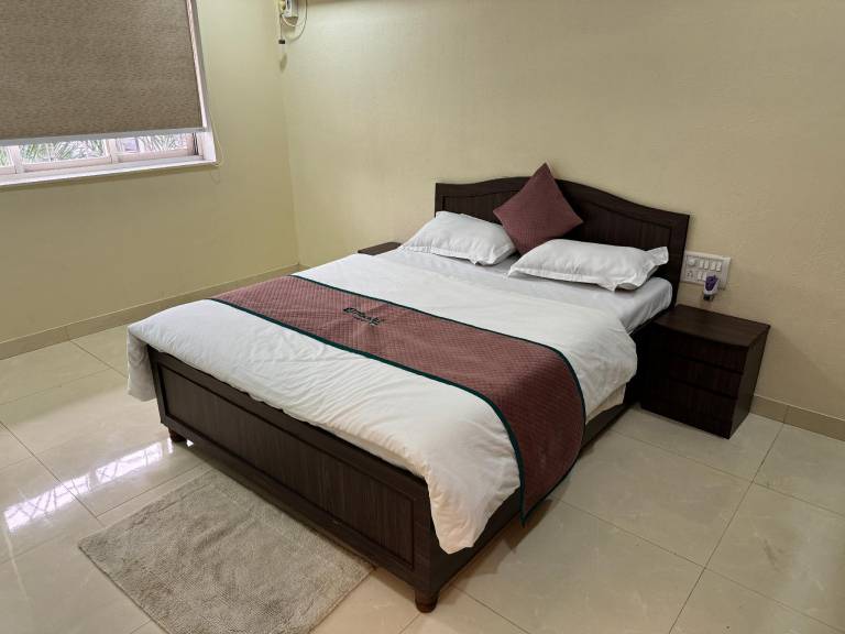 Lovely villa with yard, barbecue & pool | Pets allowed in Khandala