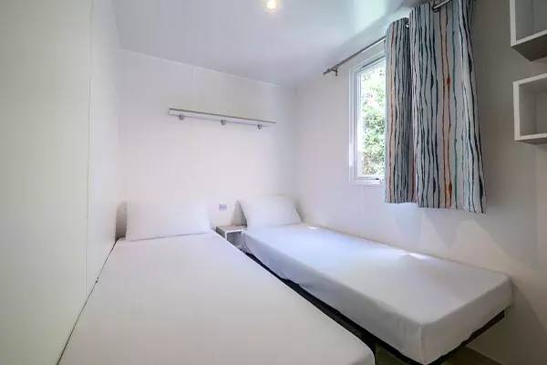 Campsite Santa Elena Ciutat - Mobile home Comfort 3 bdr. 6 pers. Covered Decking A/C — photo 4