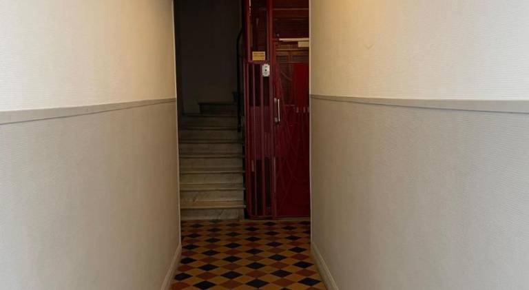 Charming Riviera Top-Floor Apartment near the Beach — photo 5