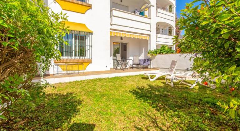 Holiday apartment with pool — photo 5