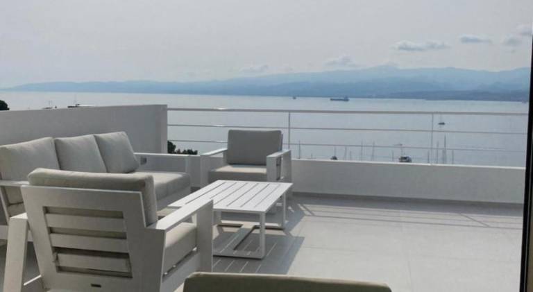 House with 2 rooms for 4 persons in Milazzo