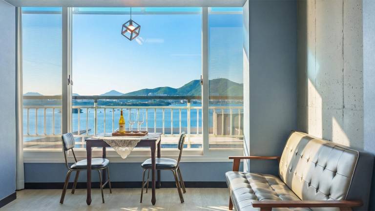 Yeosu Blooming Ocean View Pension — photo 2