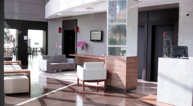 Comfort Suites Londrina — photo 3