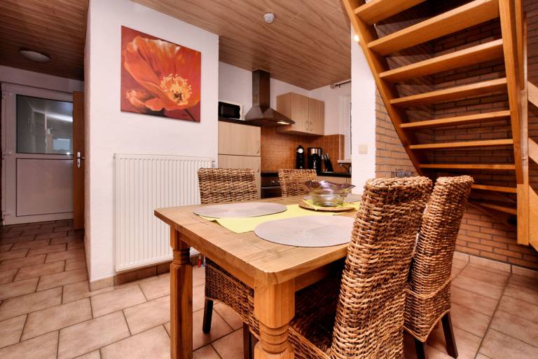 Vacation home with barbecue, patio & yard | Pets allowed — photo 3