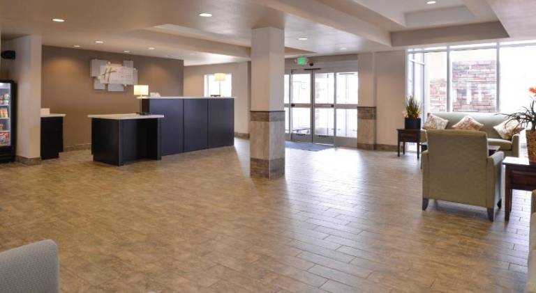 Holiday Inn Express & Suites Williams By IHG — photo 4
