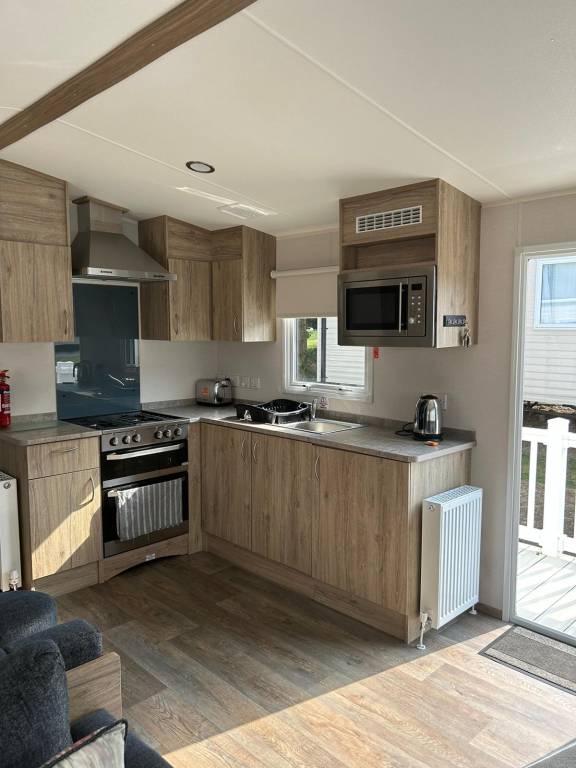 CaravanSleeps4-Beachfront-Garden-Patio — photo 4