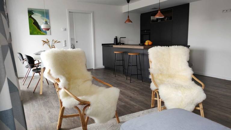 FeWo Treibholz: Komfortables 81m² Apartment mit Balkon, 2 Bädern & Strandzugang — photo 2