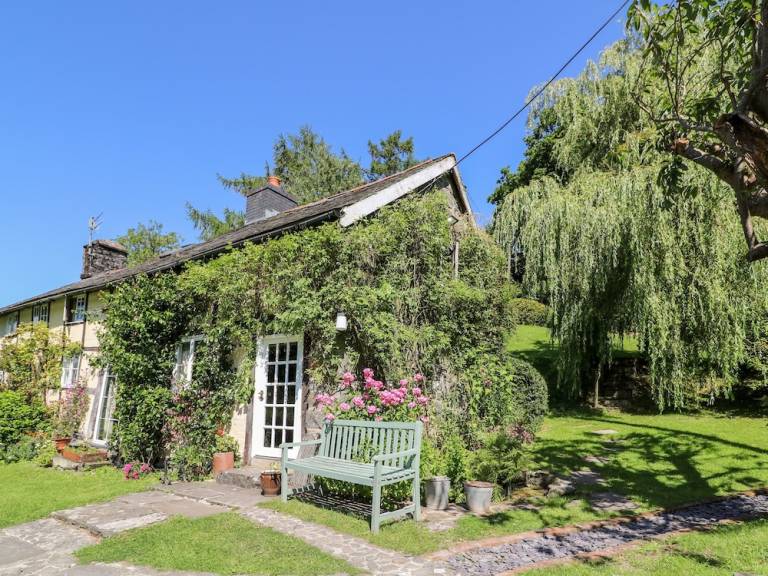 Cottage  Llanidloes