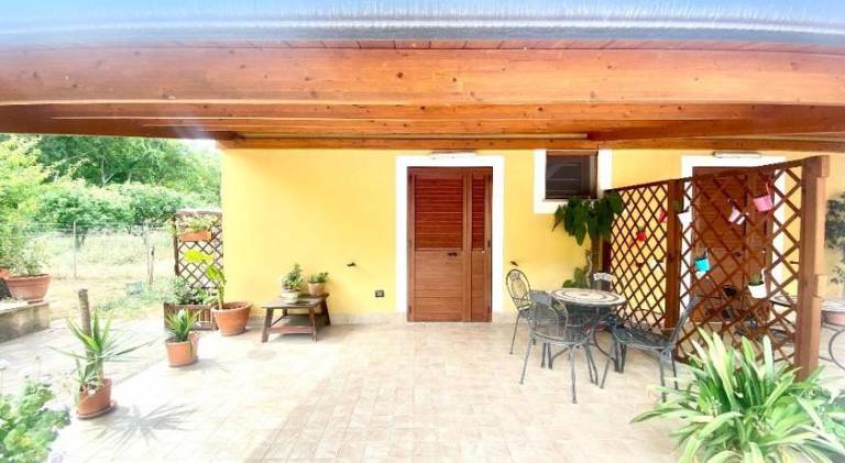 Pleasant farm with patio, garden & BBQ | Pet-friendly — photo 4