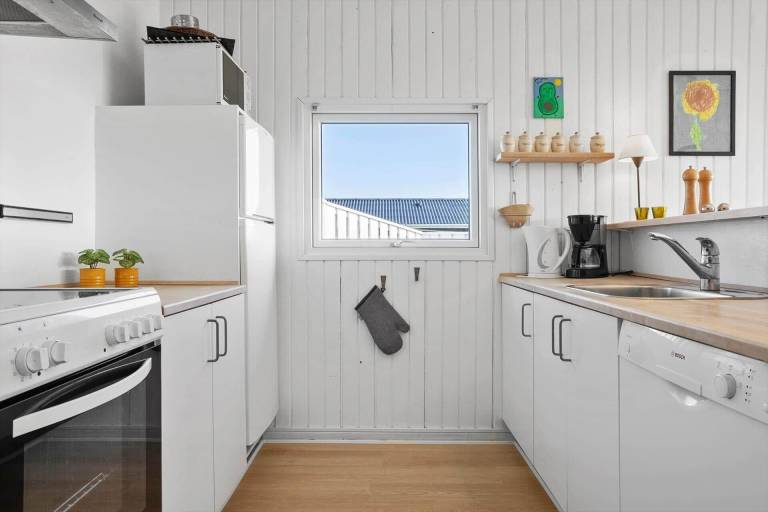 Vacation home with terrace & BBQ — photo 2
