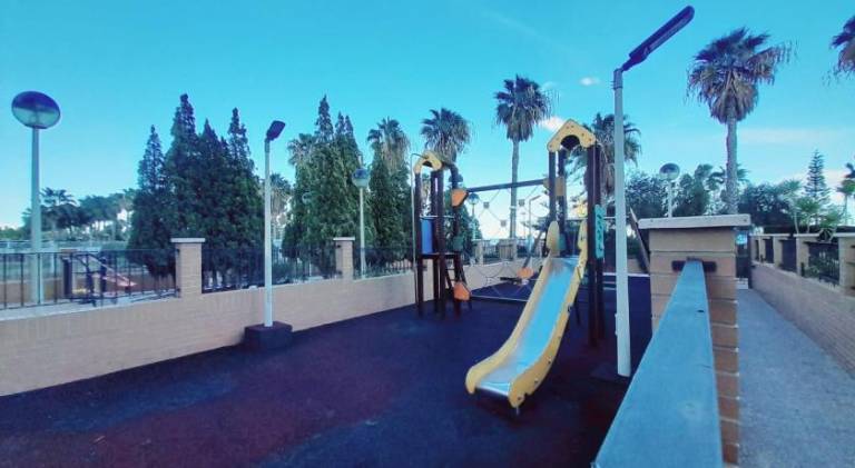 Wonderful apartment with private pool & patio | Beach nearby | Pets are welcome — photo 4