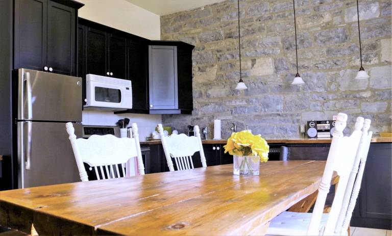 Apartment  Kingston