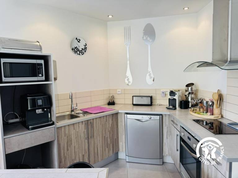Fully equipped beautiful gite with private pool, terrace & yard | Dogs allowed — photo 5