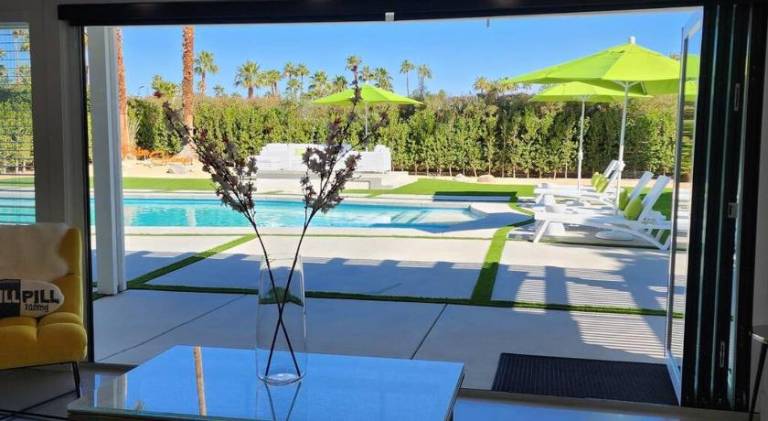 House with barbecue, private pool & jacuzzi | Perfect for remote work — photo 3