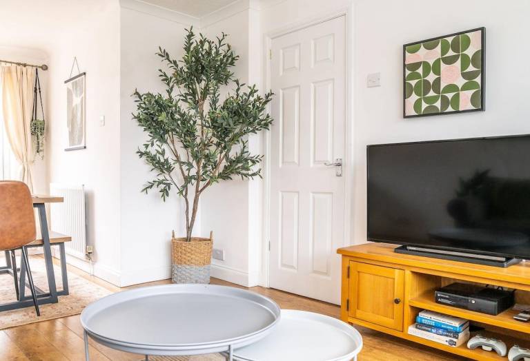 House with garden | Pets allowed in Warwick