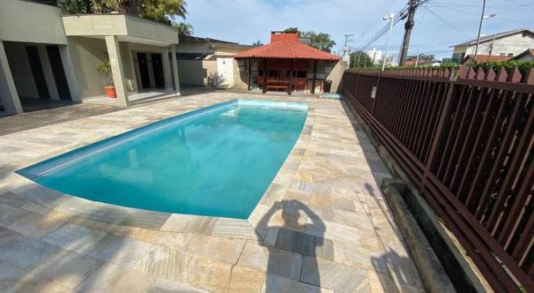 Rental apartment with garden & pool | Dogs allowed — photo 3