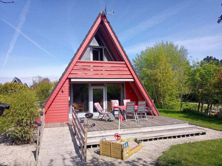 House with garden, grill & patio | Pets allowed in Butjadingen