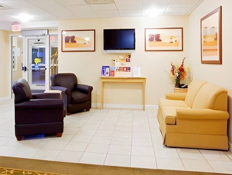 Candlewood Suites Wilson By IHG — photo 5