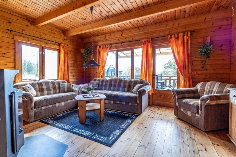 Pleasant vacation home with sauna, terrace & barbeque | Pets are welcome — photo 4