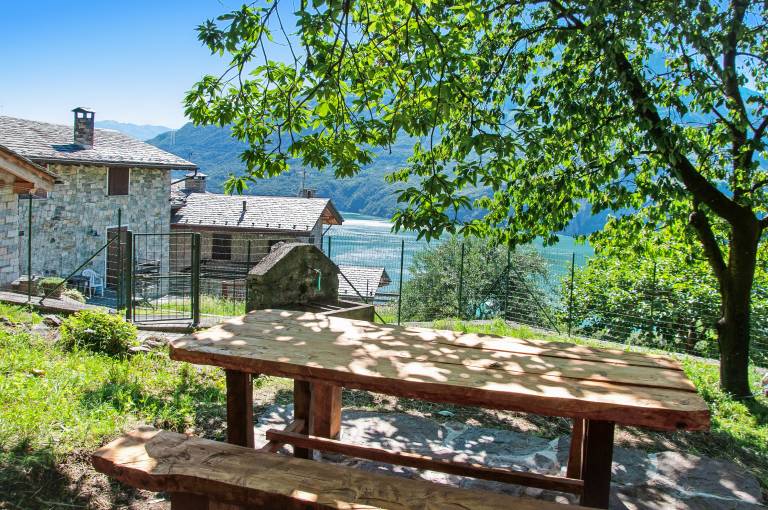 Ferienhaus mit Hund inVerceia, Comer See  f&uuml;r max. 4 Personen