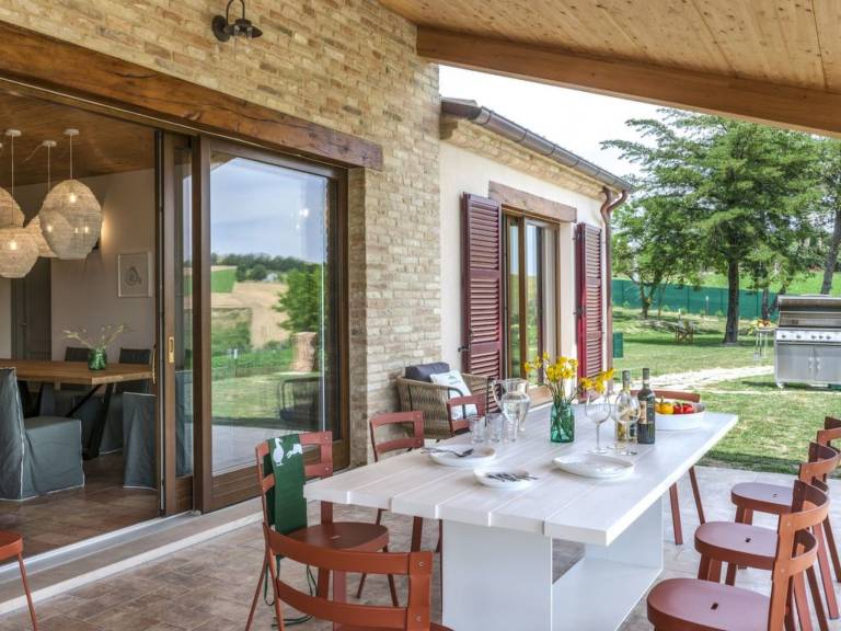 Fully equipped big vacation home with grill, garden & hot tub | Suitable for remote work | Pet-friendly — photo 4