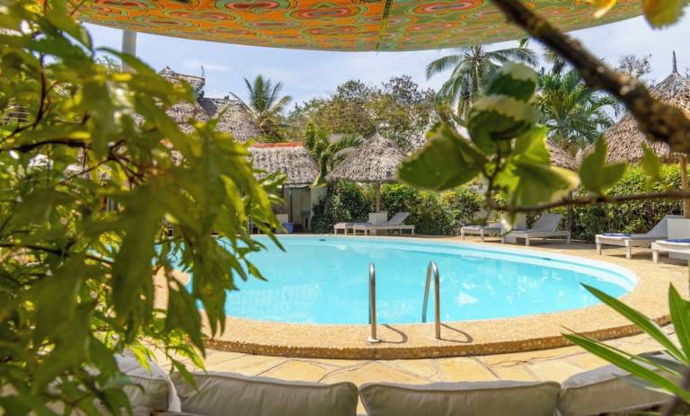 Lodge Galu Beach