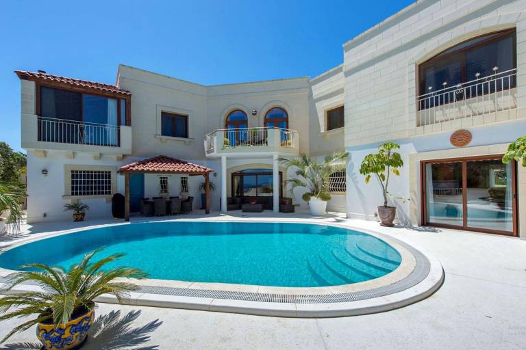 Villa  Santa Maria Estate